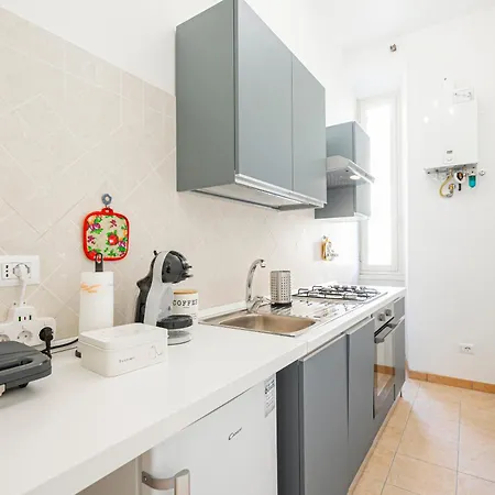 Lilli's Garbatella Apartment *
